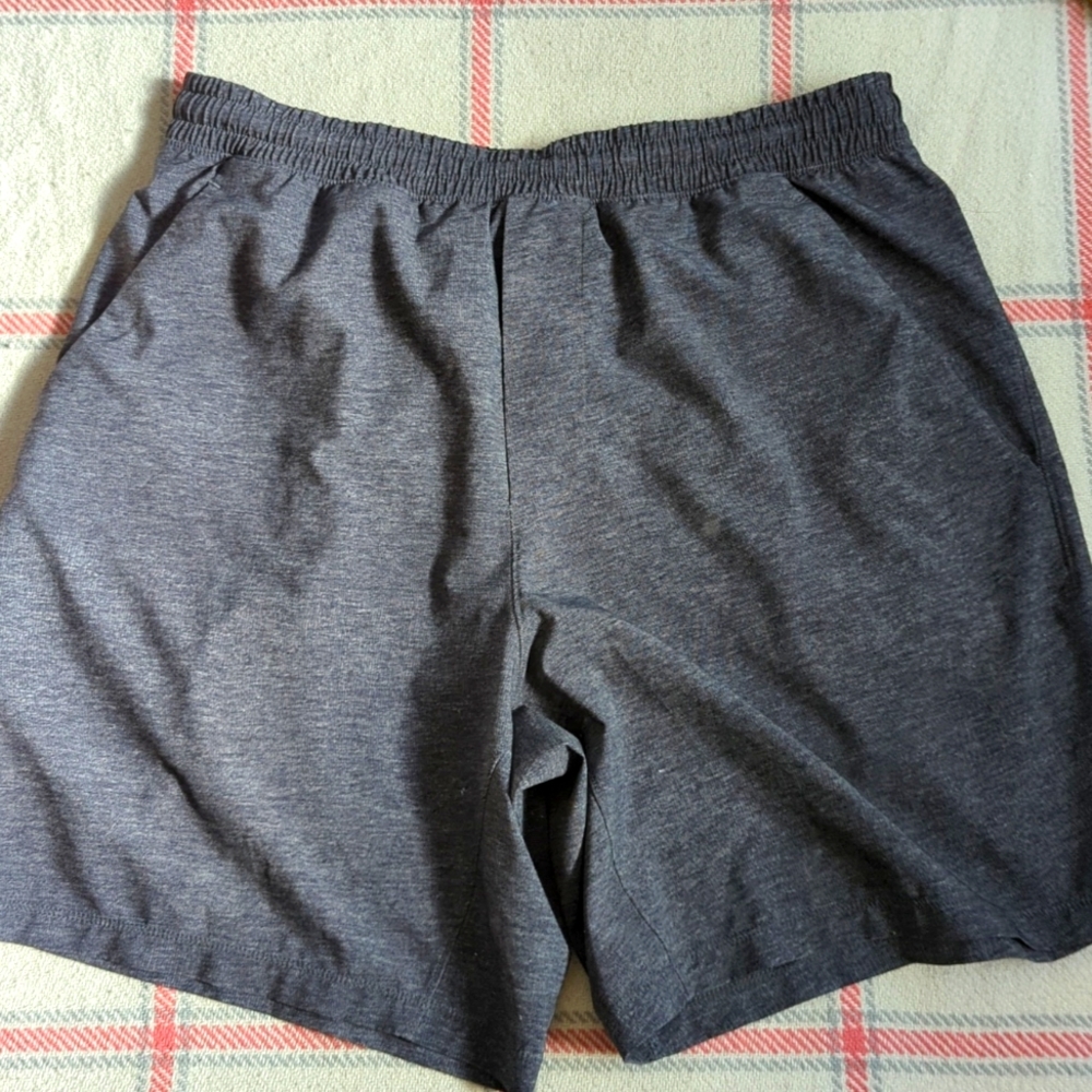 Lululemon mens shorts
